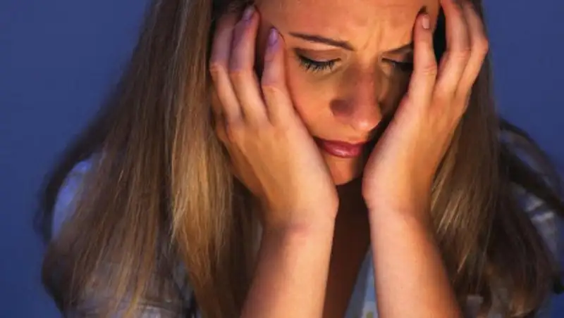 Любовник и жена, скрывая пропажу денег от мужа, инсценировали ограбление