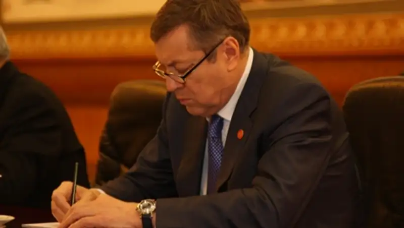 Казахстан снизил экспорт в 2014г из-за перехода РФ на самообеспечение углем - Школьник