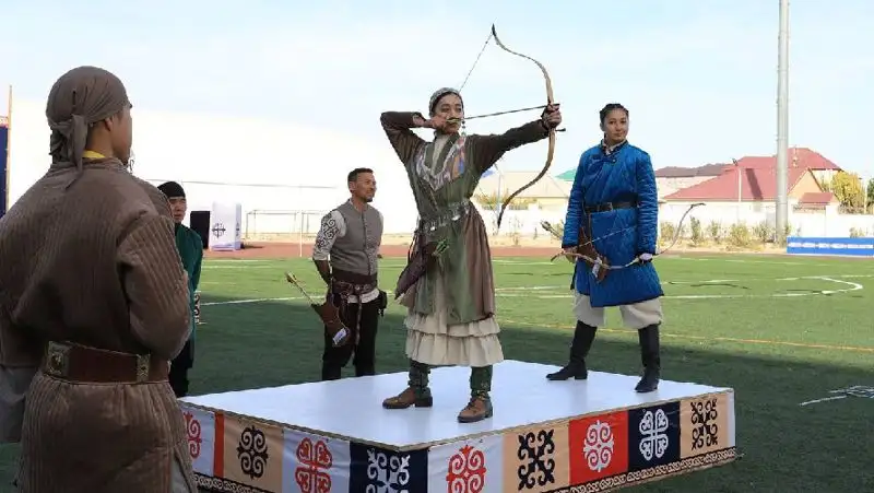 В Жанаозене впервые в Казахстане прошел чемпионат по традиционной стрельбе из лука