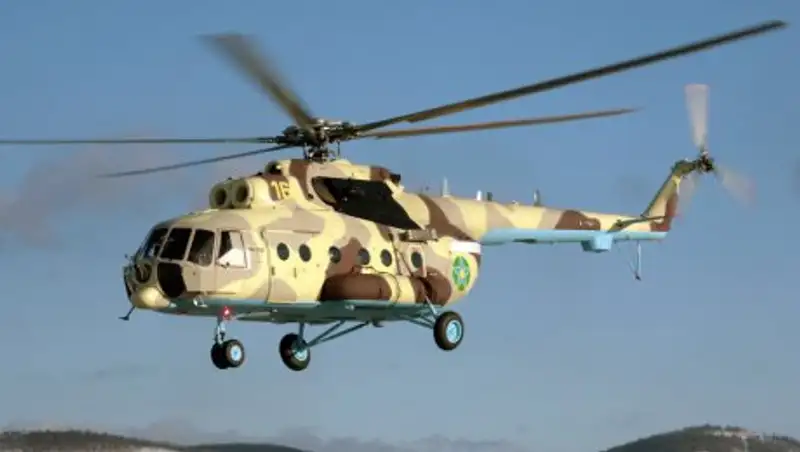 Военный погиб во время полета на вертолете - МО РК