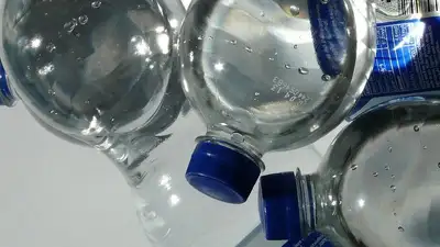 Контрафактные сигареты и алкоголь нашли у жителя Уральска, фото - Новости Zakon.kz от 31.01.2023 07:36