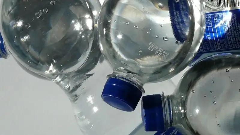 Контрафактные сигареты и алкоголь нашли у жителя Уральска