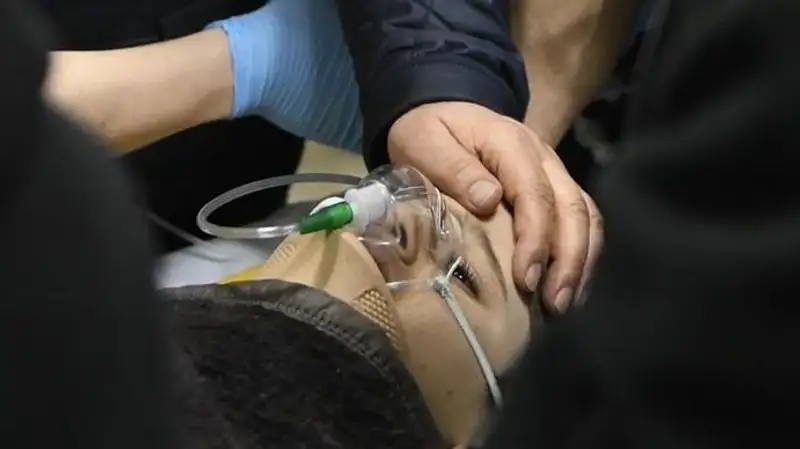 Чудеса спасения: спустя много дней людей извлекают живыми из-под завалов в Хатае