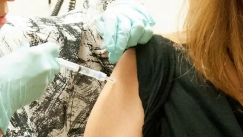 Ученые подтвердили безопасность вакцин против вируса Эбола