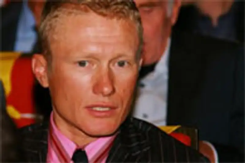 Александра Винокурова обвиняют в покупке победы на велогонке «Льеж-Бастон-Льеж», фото - Новости Zakon.kz от 07.12.2011 19:31