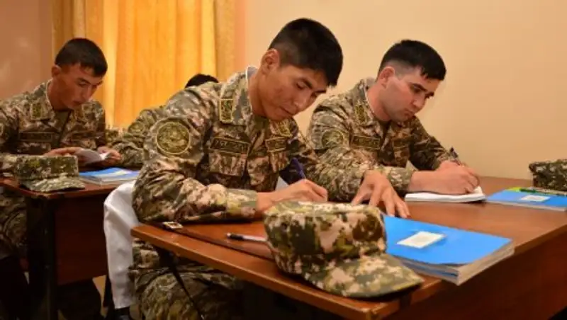 Войска ВС РК пополнились молодыми офицерами