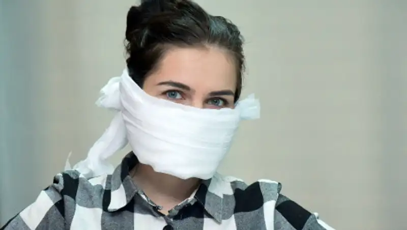 Чем заменить медицинскую маску, рассказал врач