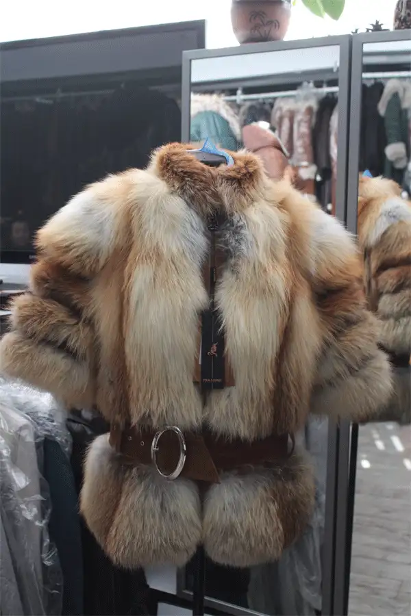 Где лучше покупать шубу - советы от Zakon.kz, фото - Новости Zakon.kz от 01.11.2013 01:59