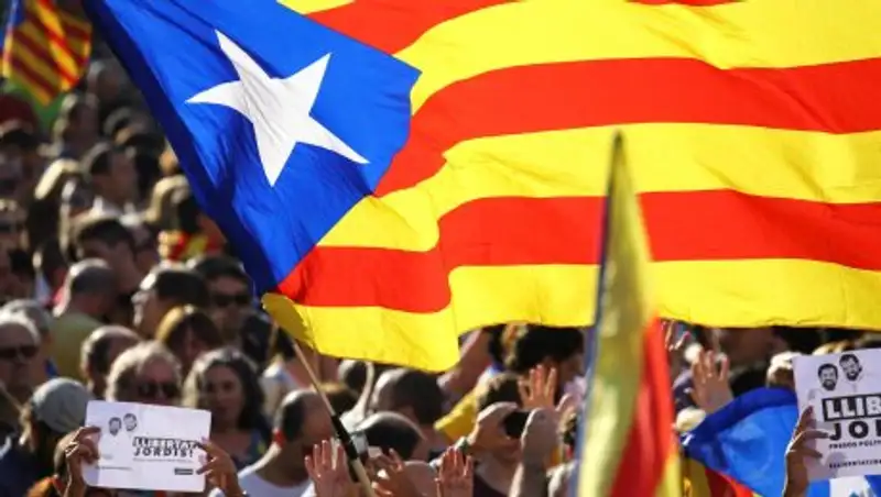 Парламент Каталонии признал решение Испании о его роспуске