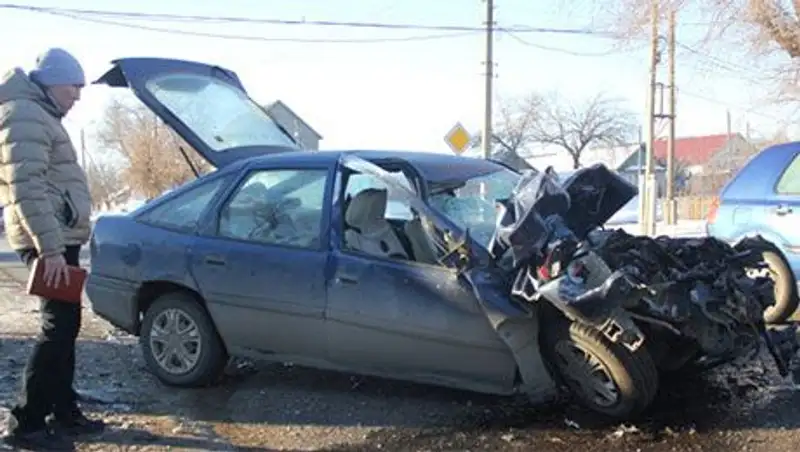 В Уральске в районе рынка произошла авария
