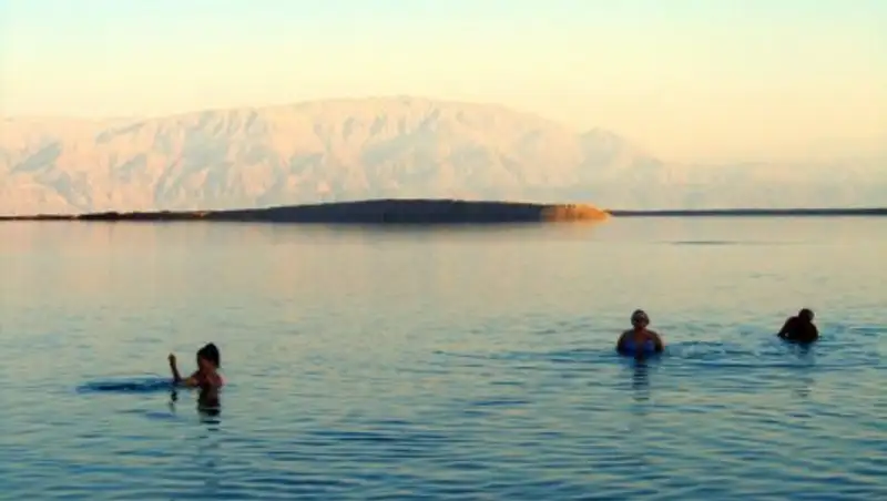 За выходные на водоемах страны утонули 16 человек