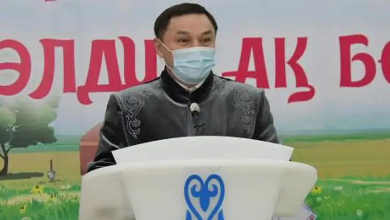 Аким Акмолинской области наградил победителей конкурса "Батамен ел көгереді"