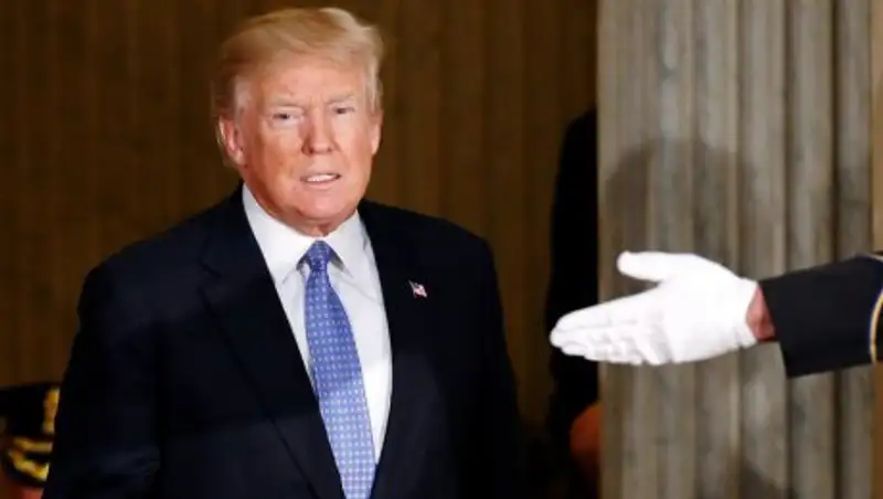 Американские сенаторы попросили предоставить записи переводчика со встречи Трампа и Путина