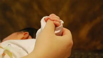 молодые мамы, рождаемость в Казахстане, фото - Новости Zakon.kz от 02.06.2022 10:25