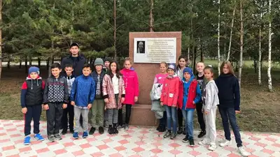 В Костанайской области учитель истории вместе со школьниками создает туристические маршруты, фото - Новости Zakon.kz от 17.12.2022 10:02