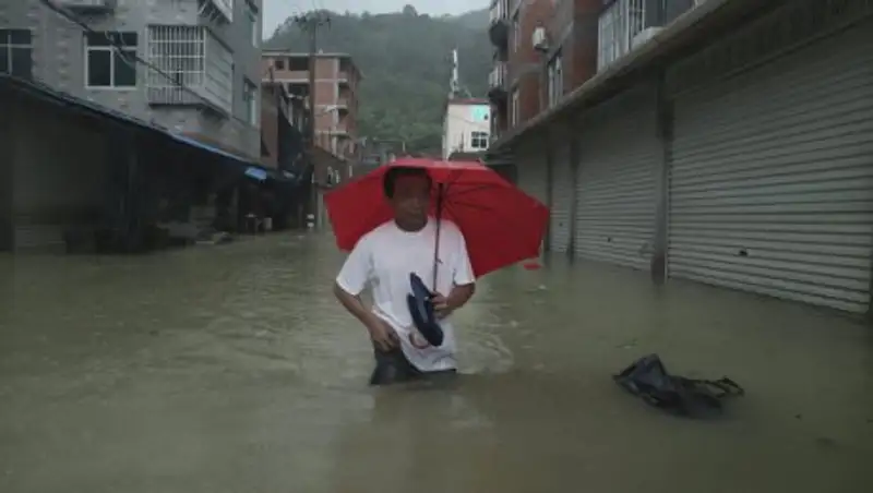 На юг Китая обрушился тайфун Миринаэ