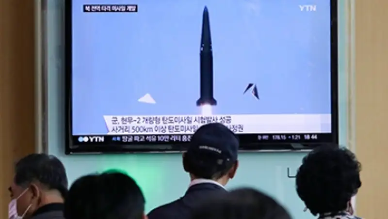 Сеул испытал способную достичь любой точки КНДР ракету