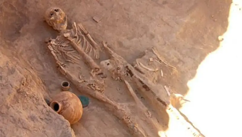 Уникальные захоронения и украшения из золота и драгоценных камней обнаружили археологи ЮКО