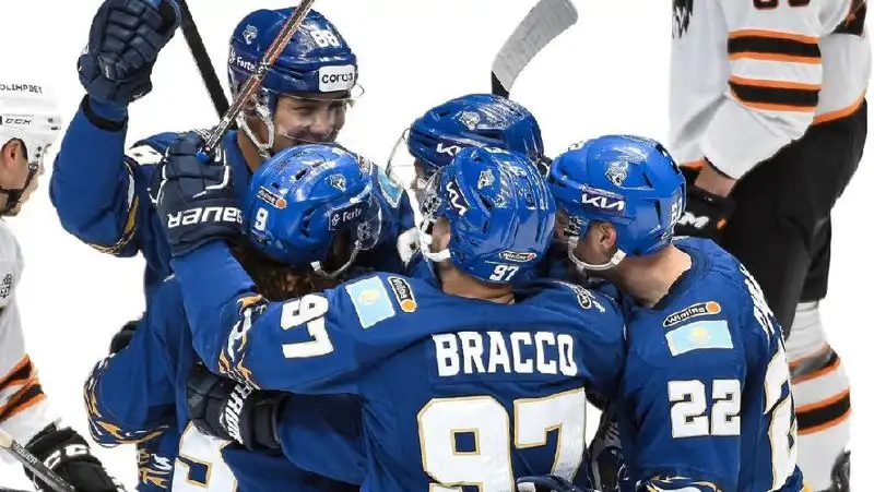 "Барыс" обыграл "Салават Юлаев" и вернулся в зону плей-офф КХЛ