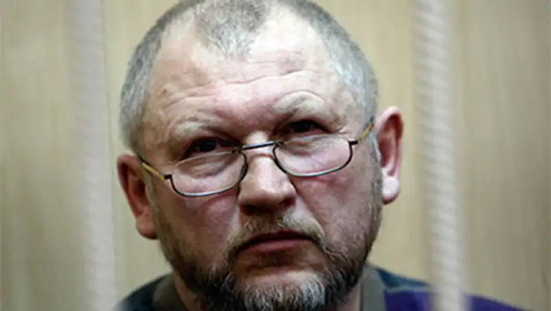 Бывшему депутату предъявили обвинение в убийстве Старовойтовой