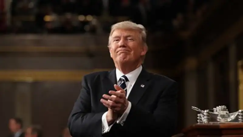 Два журналиста подали в суд на Трампа