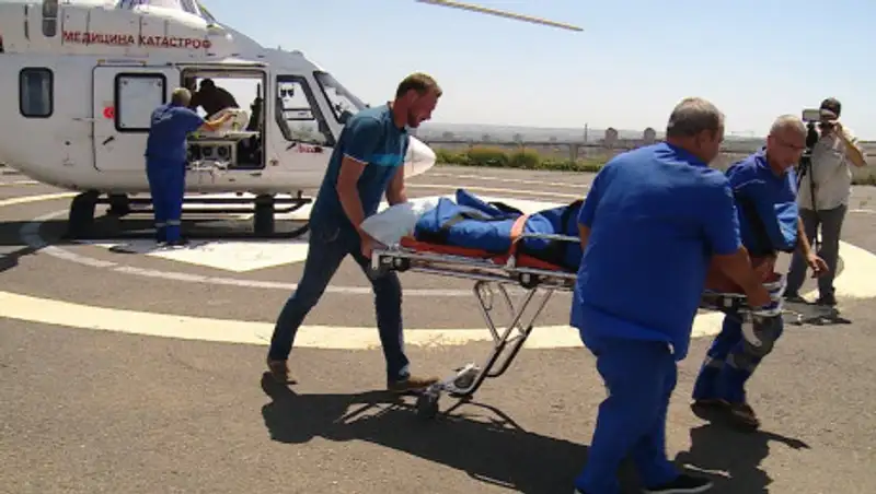 Стало известно о состоянии пилотов упавшего под Карагандой истребителя