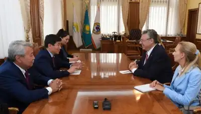 пресс-служба акима Алматы, фото - Новости Zakon.kz от 03.10.2018 12:14