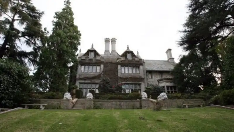 Основатель журнала Playboy нашел покупателя на свой особняк