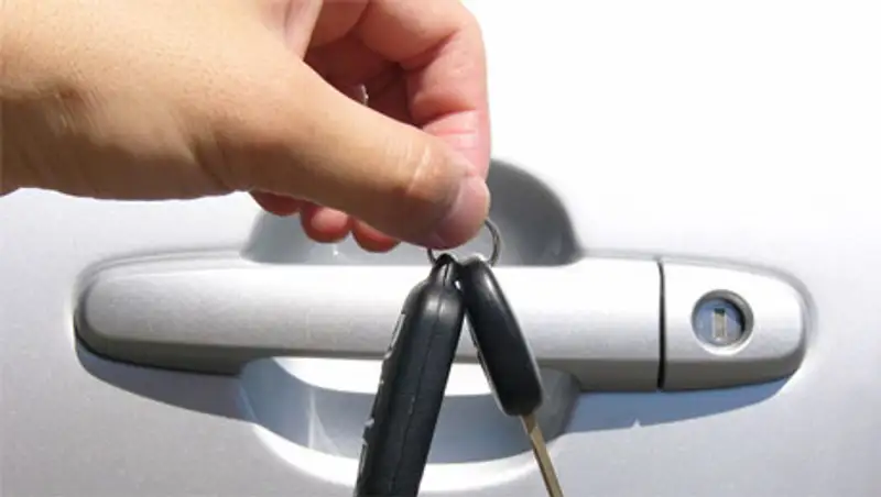 В ВКО в День медицинского работника подарили ключи от 117 автомобилей