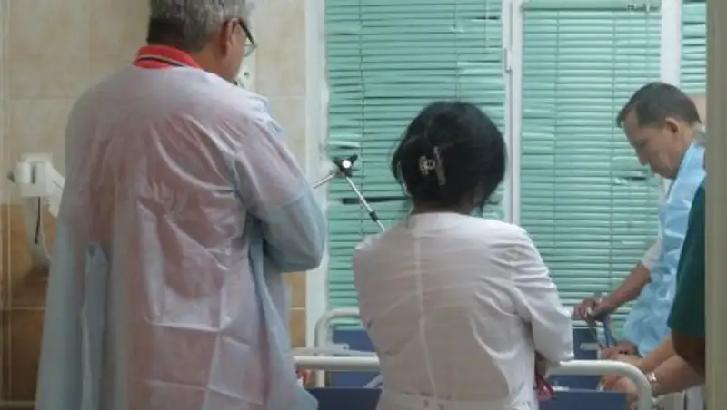 В Актау медики приняли решение везти изнасилованную девочку в Астану