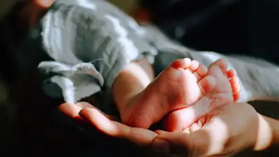 В Минздраве озвучили итоги проверки видео с хиджамой младенцу, фото - Новости Zakon.kz от 10.02.2023 17:54