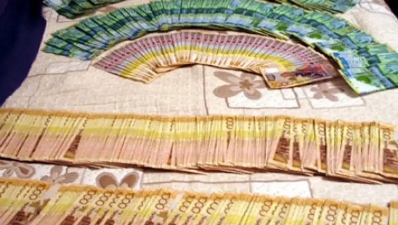 Около 10 млн тенге поддельными купюрами изъяли в РК за 9 месяцев