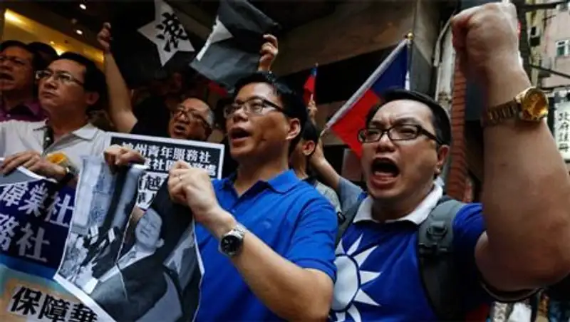 Китай срочно эвакуирует своих граждан из Вьетнама