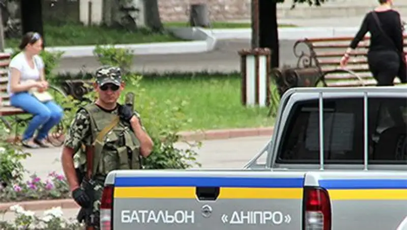 Заместитель Коломойского предложил ставить беженцев на воинский учет