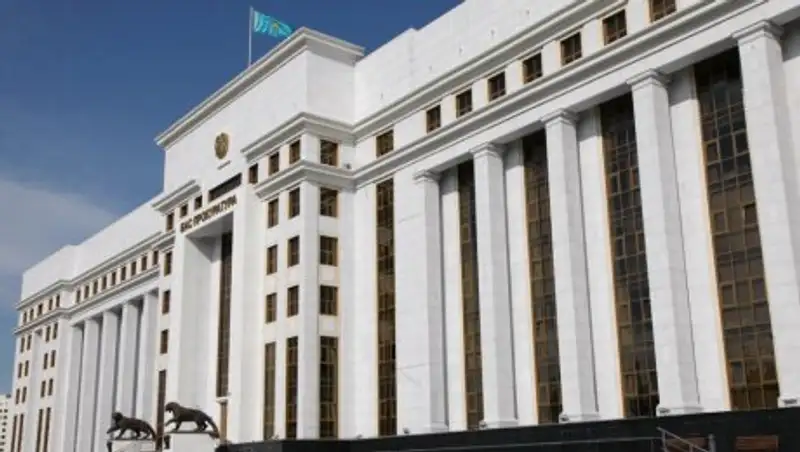 Генпрокуратура РК: Полицейский, устроивший поножовщину в Таразе, сдался добровольно