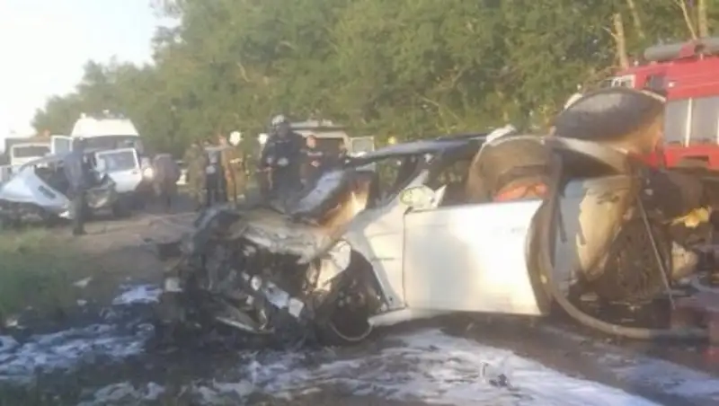 Павлодарда жол к&#1257;лік о&#1179;и&#1171;асынан ж&#1199;ргізуші мен жолаушы &#1179;айтыс болды