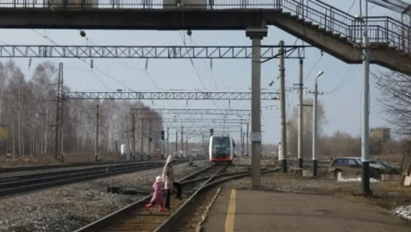 Девушка погибла и еще один ребенок пострадал в результате ЧП на ж/д путях в Караганде