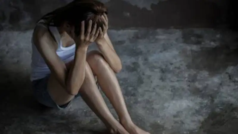 19-летнюю алматинку изнасиловал друг семьи