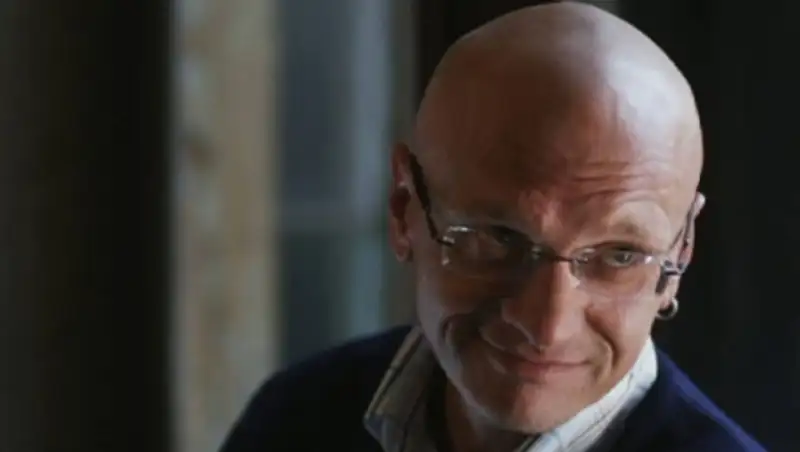 Тело российского актера Девотченко пролежало в луже крови 15 часов  