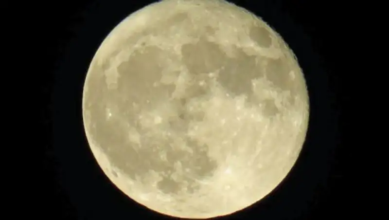 Луна приблизилась к нашей планете на самое близкое расстояние