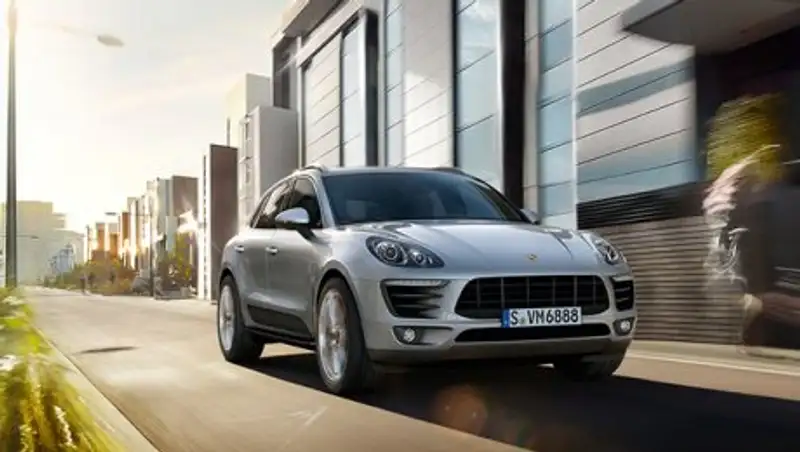 Porsche превратит кроссовер Macan в электромобиль