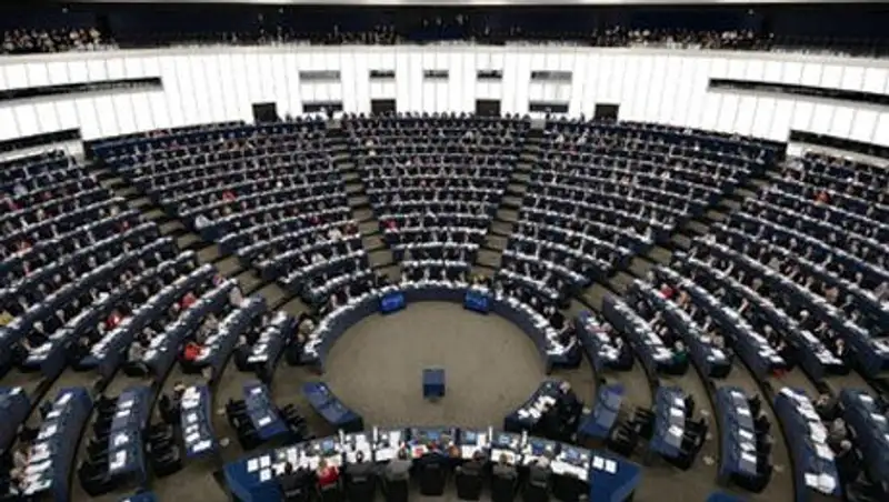 Европарламент призвал к санкциям против Украины