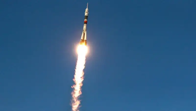 Космонавты "Союза МС-11" приземлятся близ Жезказгана