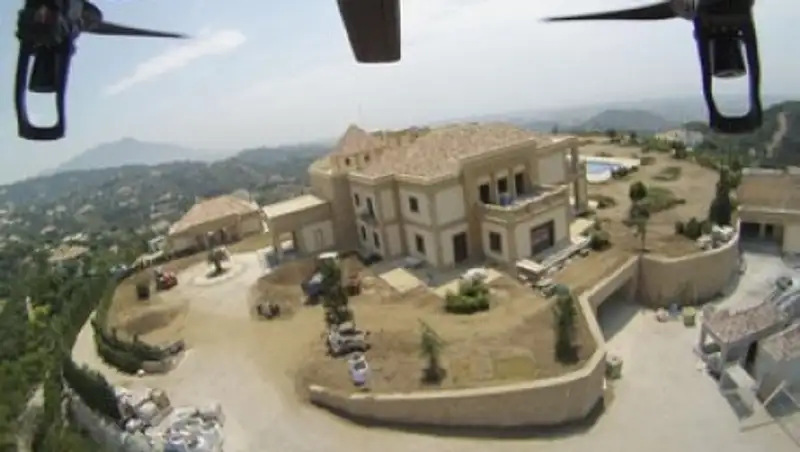 Журналисты нашли, кому принадлежит испанский "дворец Путина"