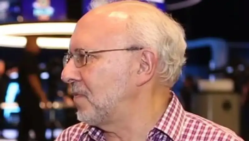 Игрок в покер выиграл полмиллиона долларов и отдал их нуждающимся