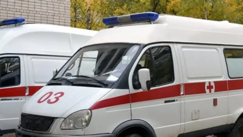 Первоклассница выпала из окна третьего этажа в Караганде