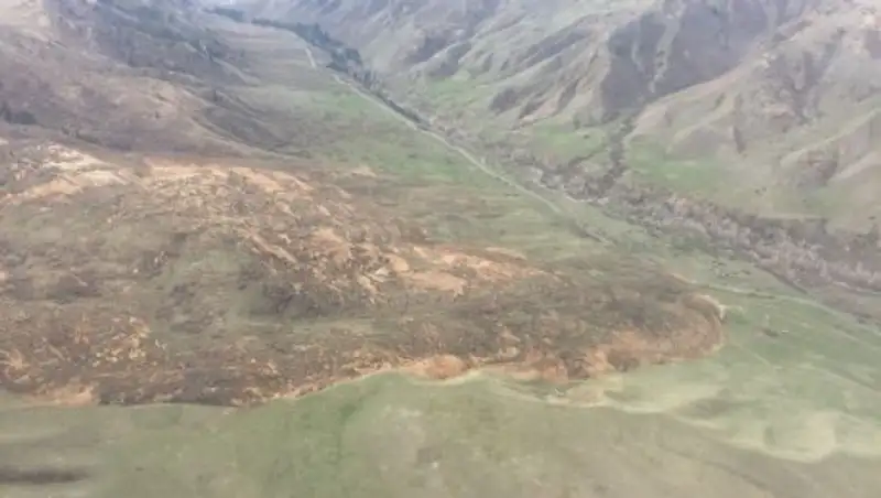 Из-за сдвига горной массы без электричества остались зоны отдыха на Кольсайских озерах