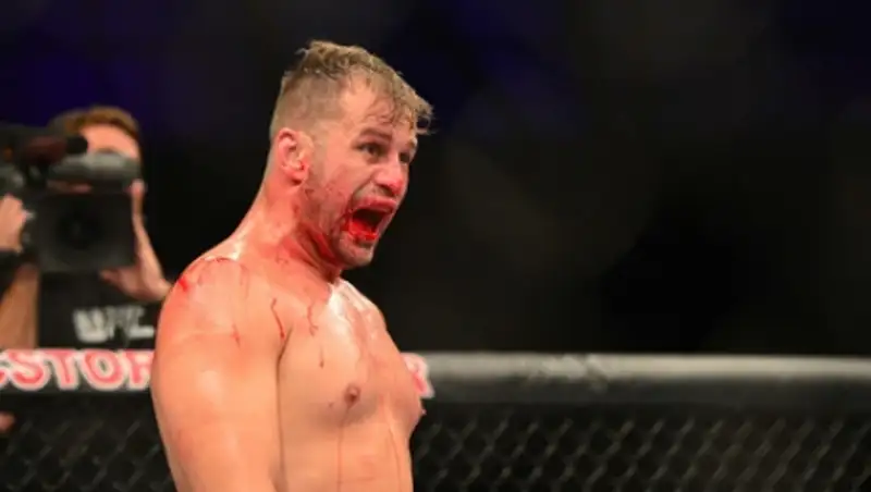 Тренер соперника Емельяненко назвал слабые стороны россиянина