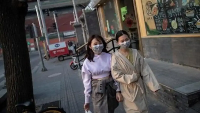 В Китае начали открывать школы