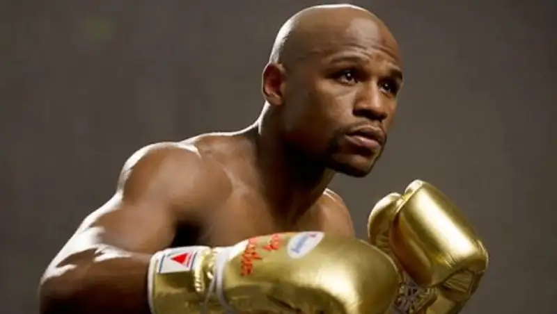 Мейвезер набрал вес и может выйти на бой против Головкина